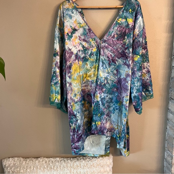 YITTY‎ Satin Mini Robe - Picture 5 of 6